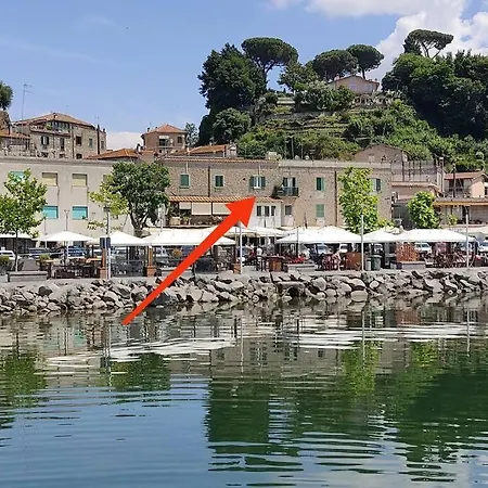 Iride Sul 2 Via Principessa Jolanda 10-piazza Del Molo Anguillara Sabazia